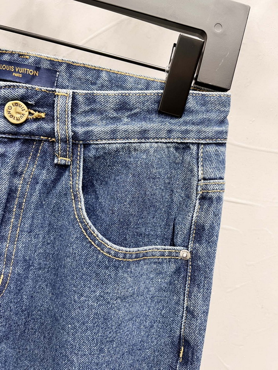 LV Jeans-101