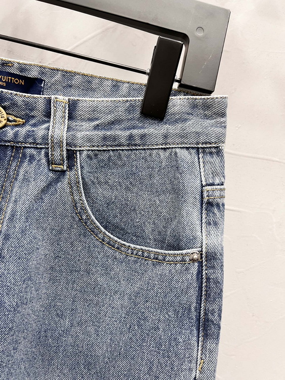 LV Jeans-111
