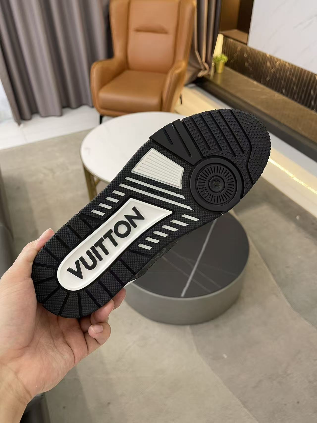 LV Shoes(AAA)-1295