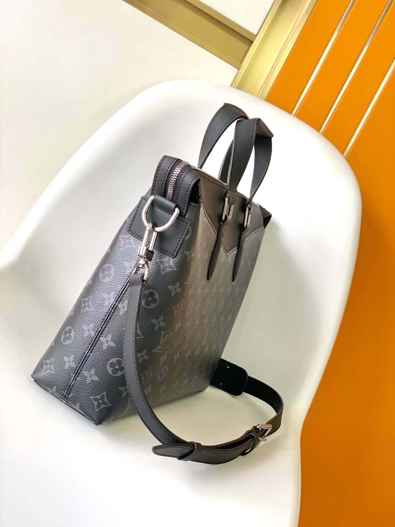 LV Handbags AAA(Men)-337