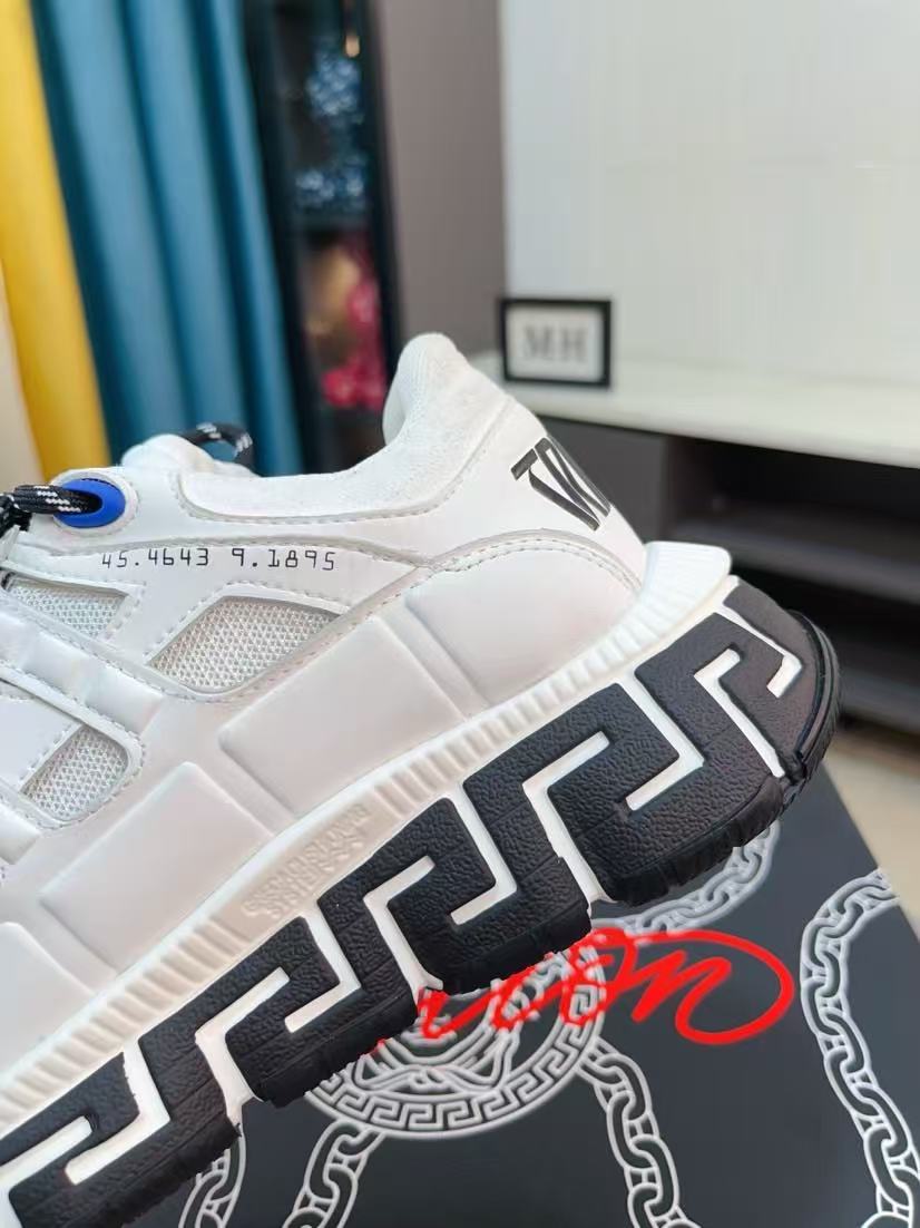 Versace Shoes(AAA)-204