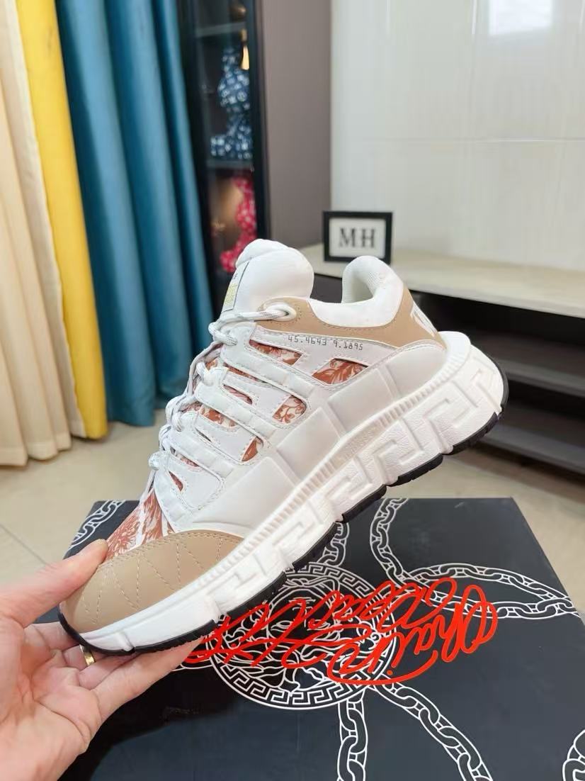 Versace Shoes(AAA)-206