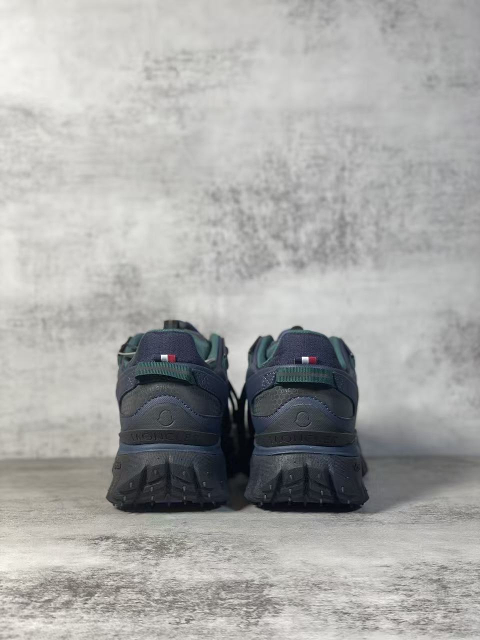 Moncler Shoes(AAA)-009