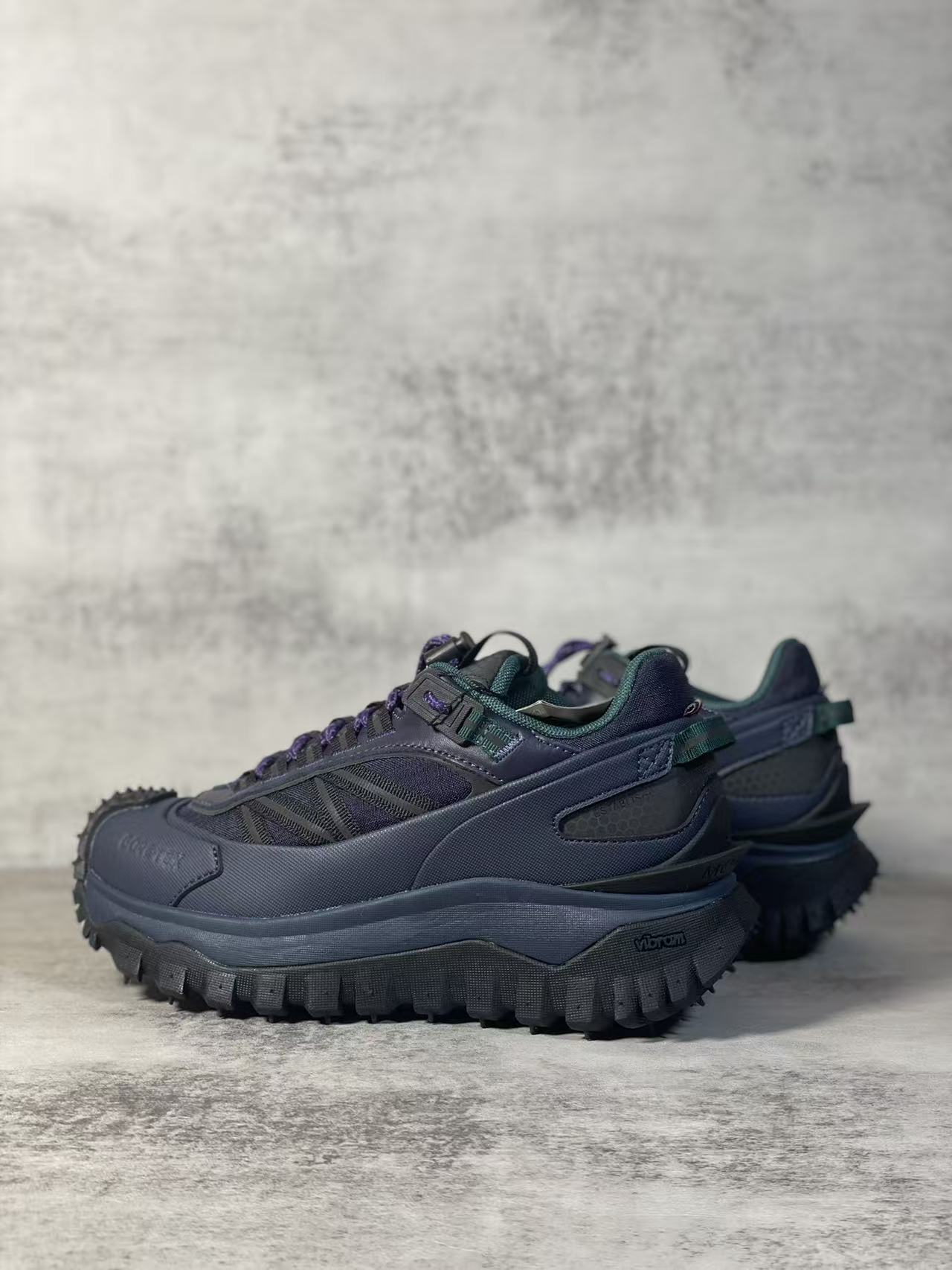 Moncler Shoes(AAA)-009