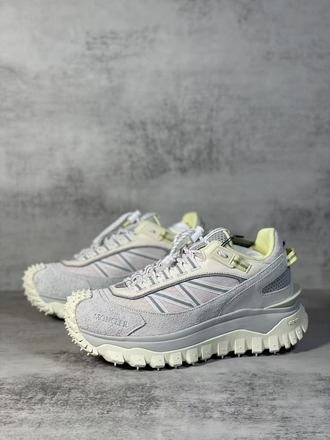 Moncler Shoes(AAA)-002
