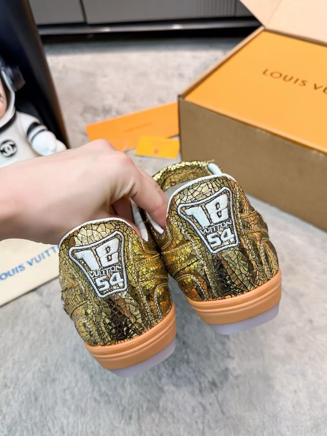 LV Shoes(AAA)-1243