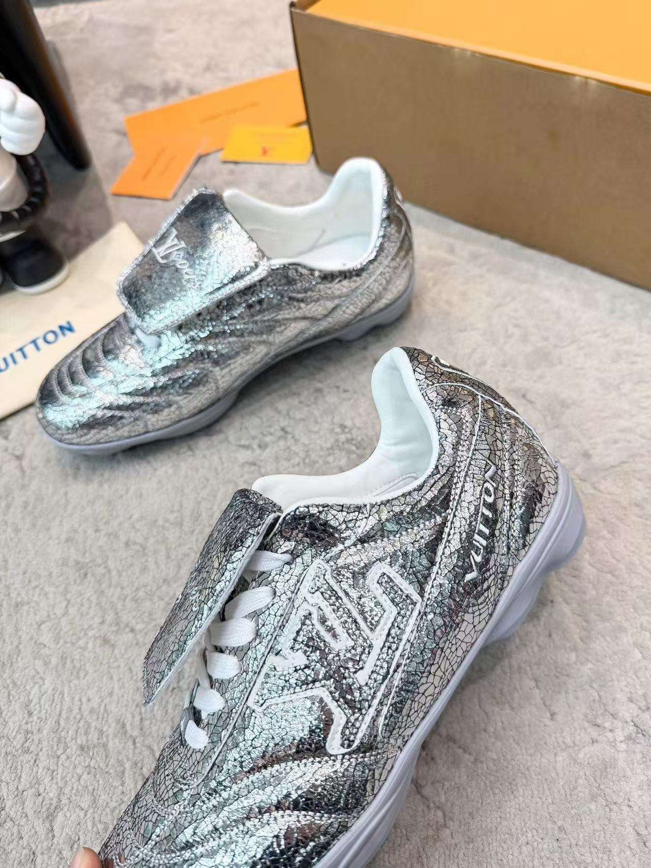 LV Shoes(AAA)-1245
