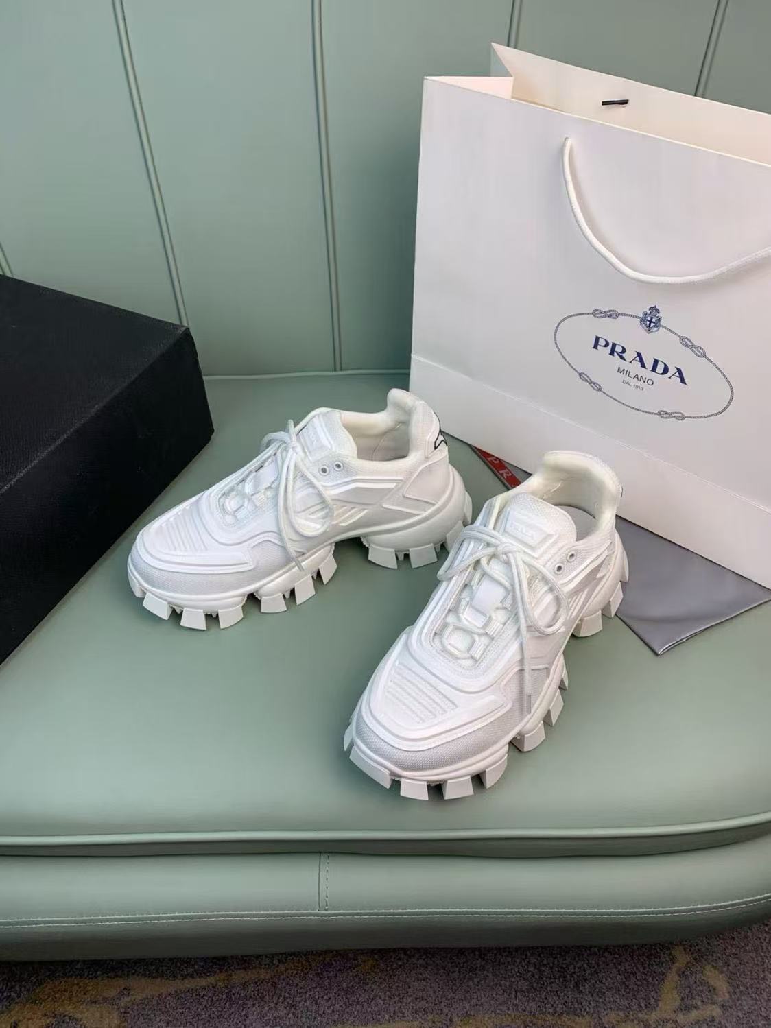 Prada Shoes(AAA)-092
