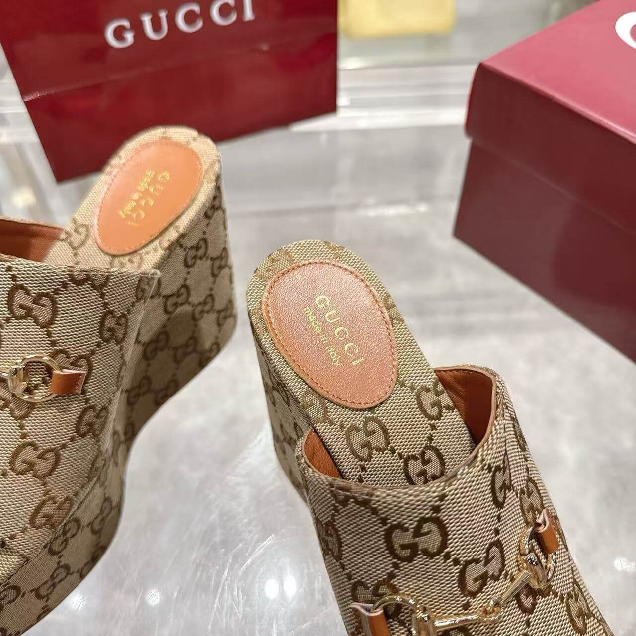 Gucci Slippers Women(AAA)-188