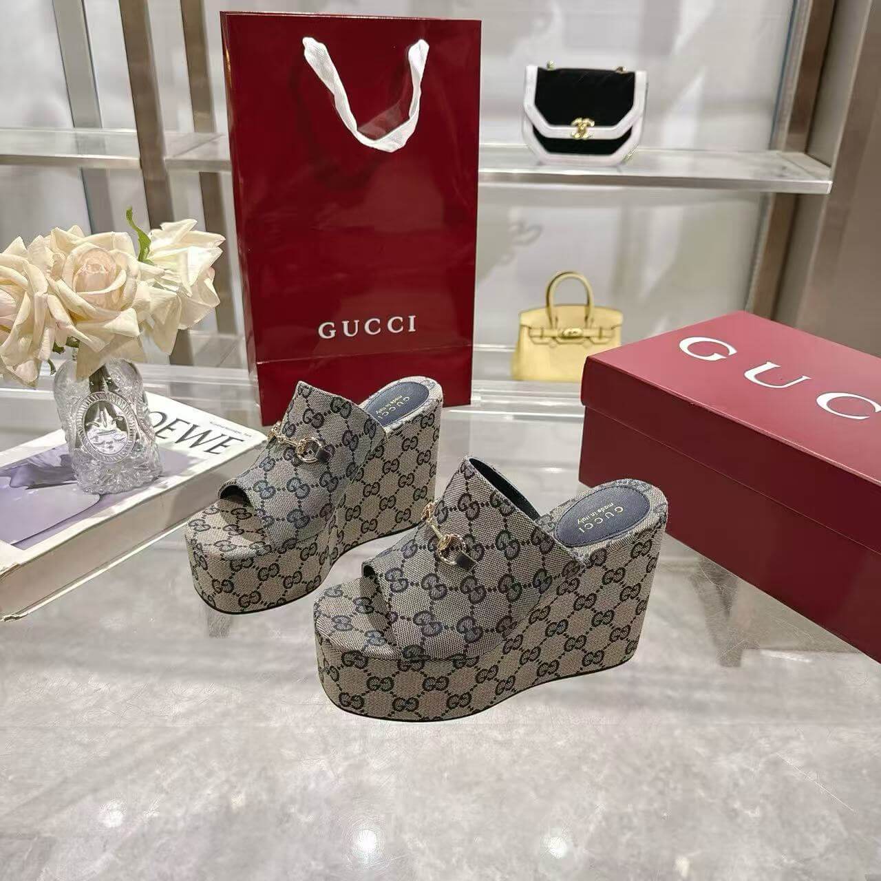 Gucci Slippers Women(AAA)-193