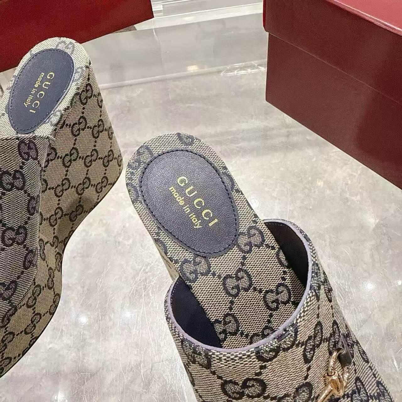 Gucci Slippers Women(AAA)-193