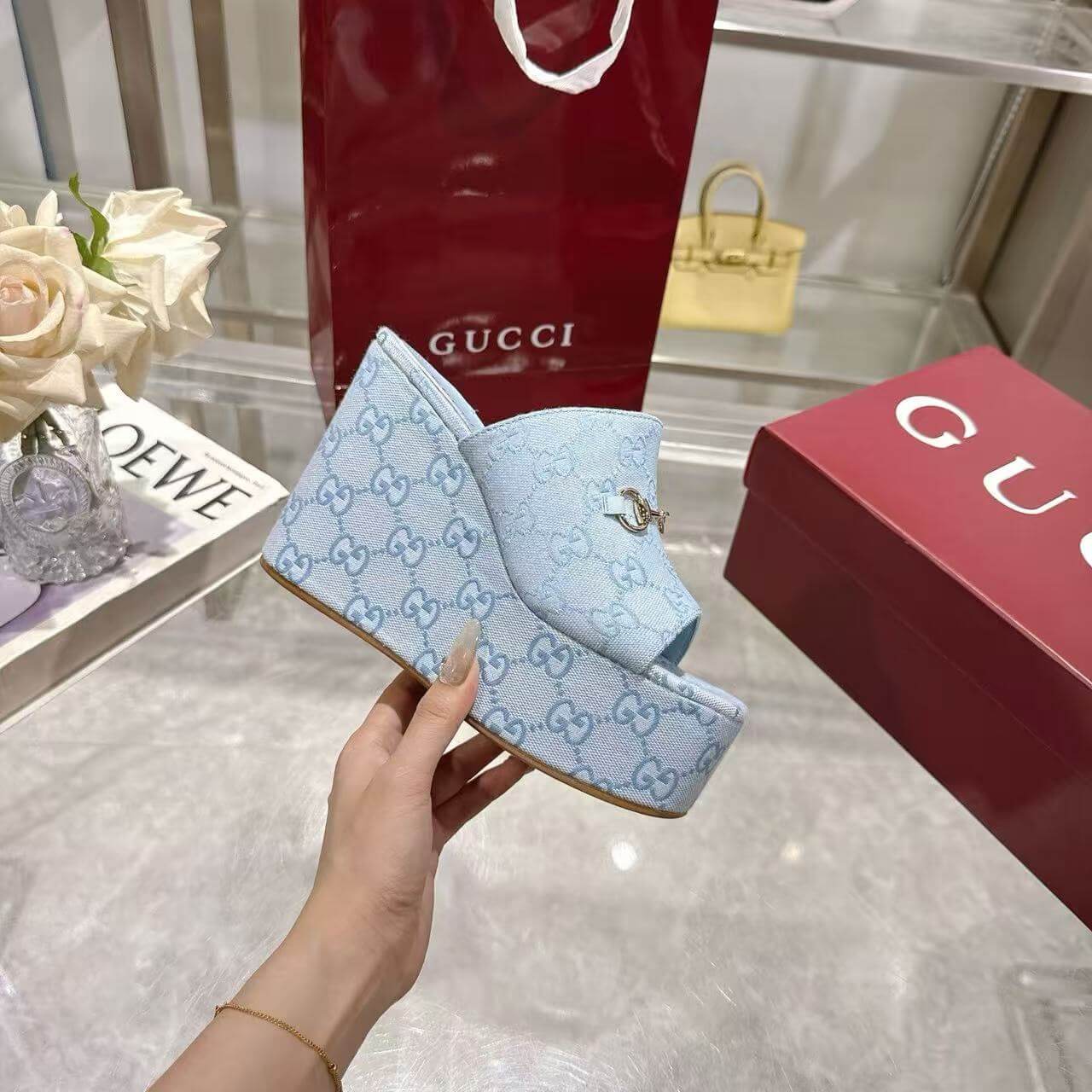 Gucci Slippers Women(AAA)-192