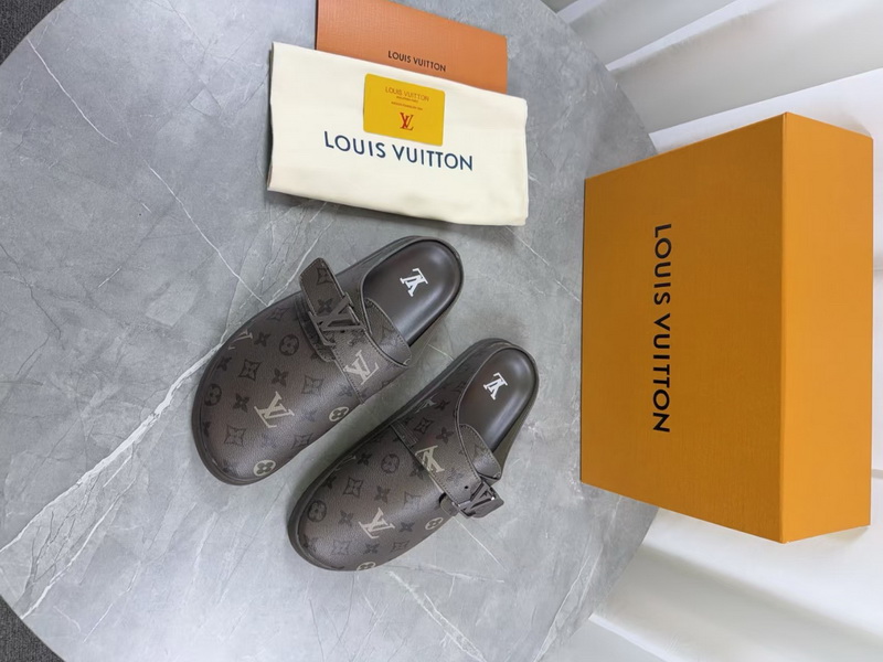 LV Slippers(AAA)-095