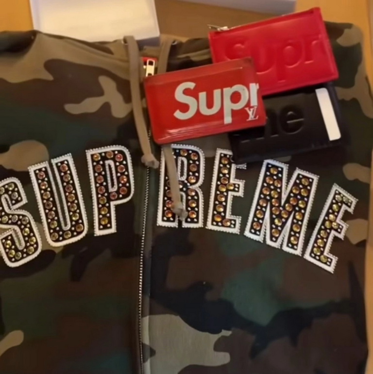 Supreme Hoody-082