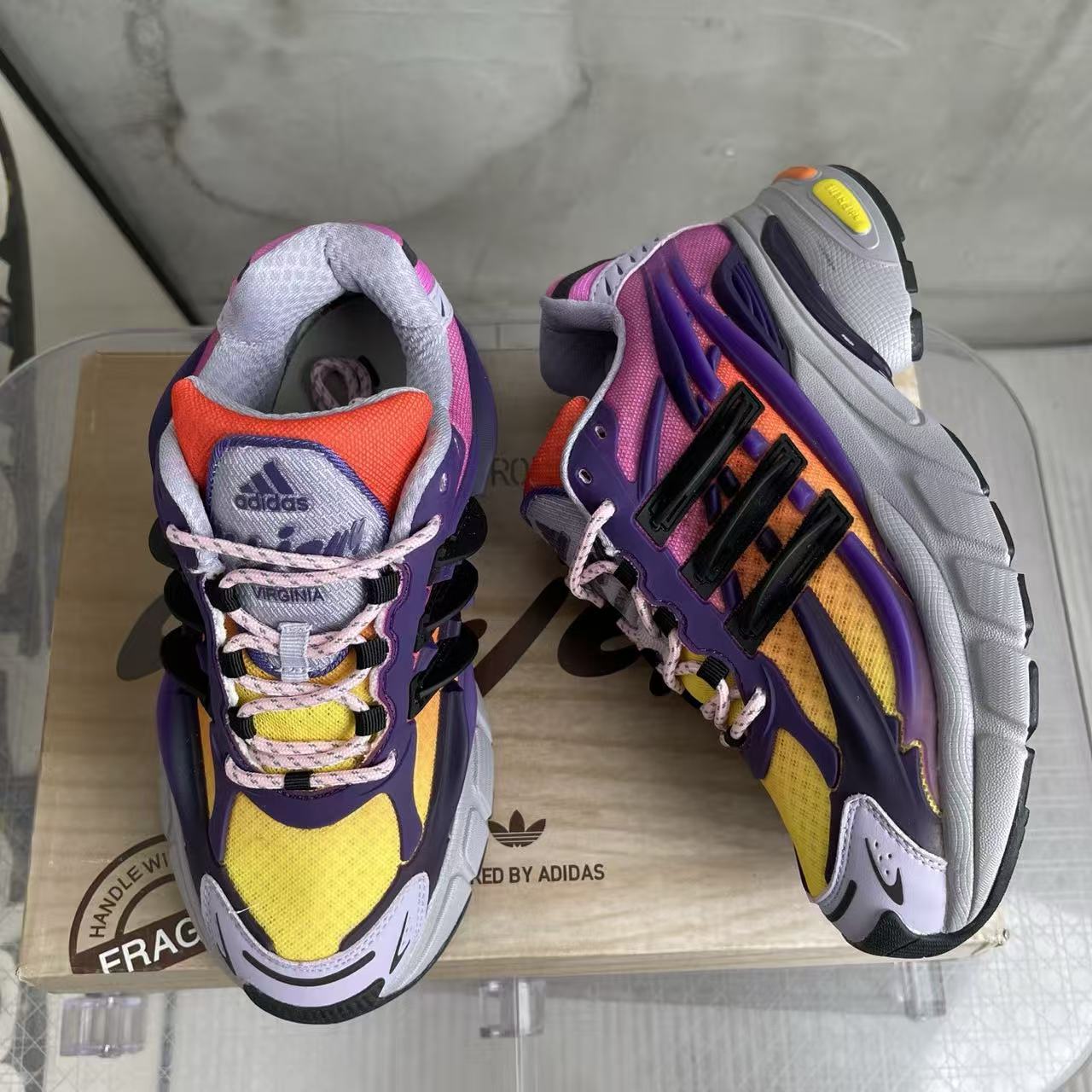 Pharrell Williams x adidas Adistar Jellyfish-013